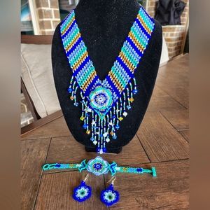 Beaded Flower Necklace with Earrings and Bracelet